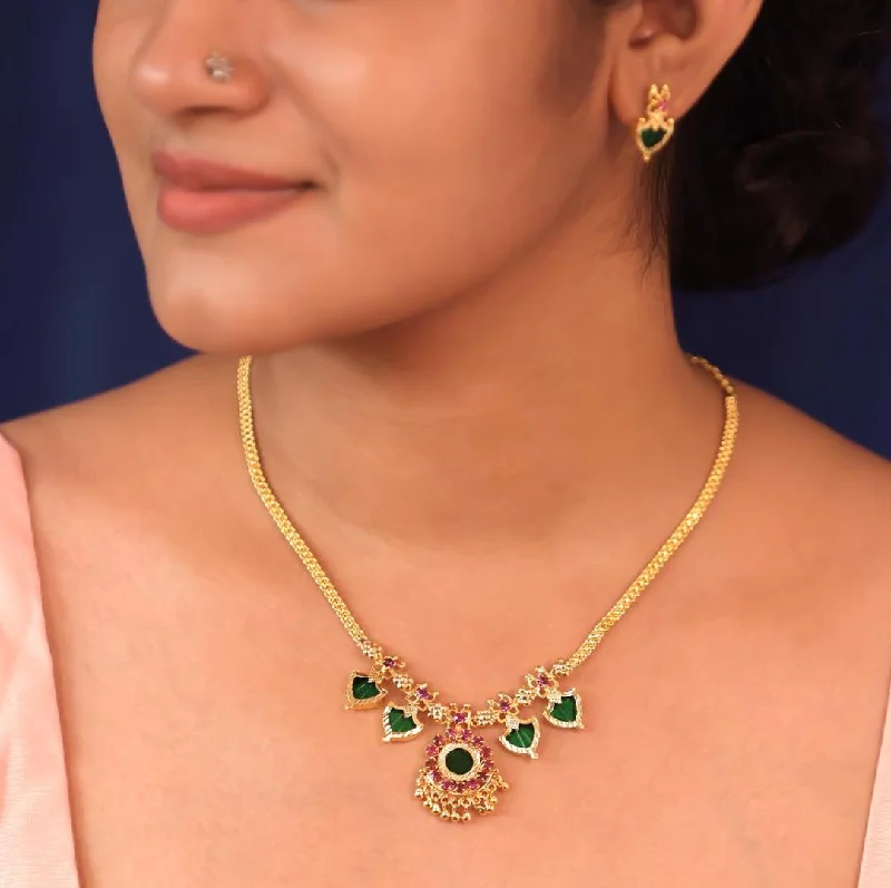 Women’s custom diamond earrings-Palakka Necklace Earrings Set