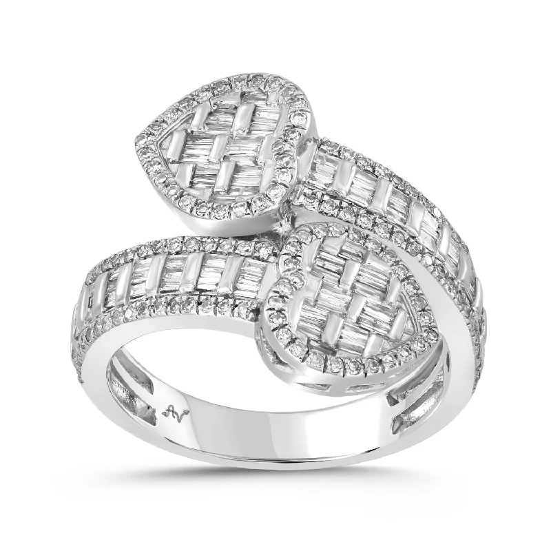 Women’s delicate diamond ring-LADIES RING 0.75CT BAGUETTE/ROUND DIAMOND 14K WHITE GOLD