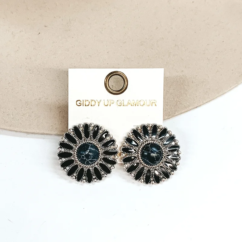 Women’s vintage-inspired earrings-Circle Concho Cluster Epoxy Stud Earrings in Black