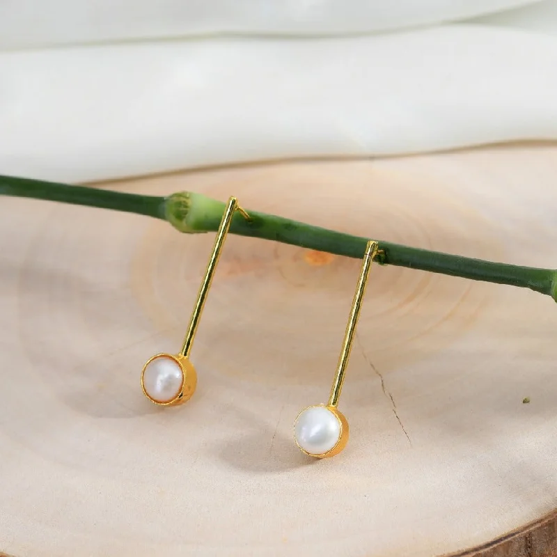 Women’s minimalist hoop earrings-Luna Fresh Water Pearl Earrings