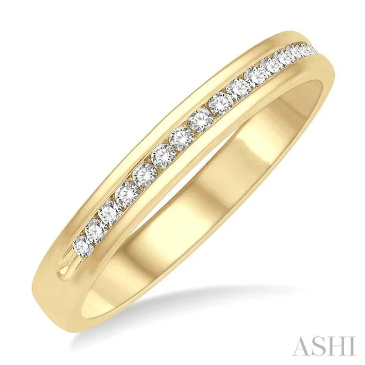 Women’s ethical engagement ring-1/4 ctw Round Cut Diamond Men's Band 14K Yellow Gold