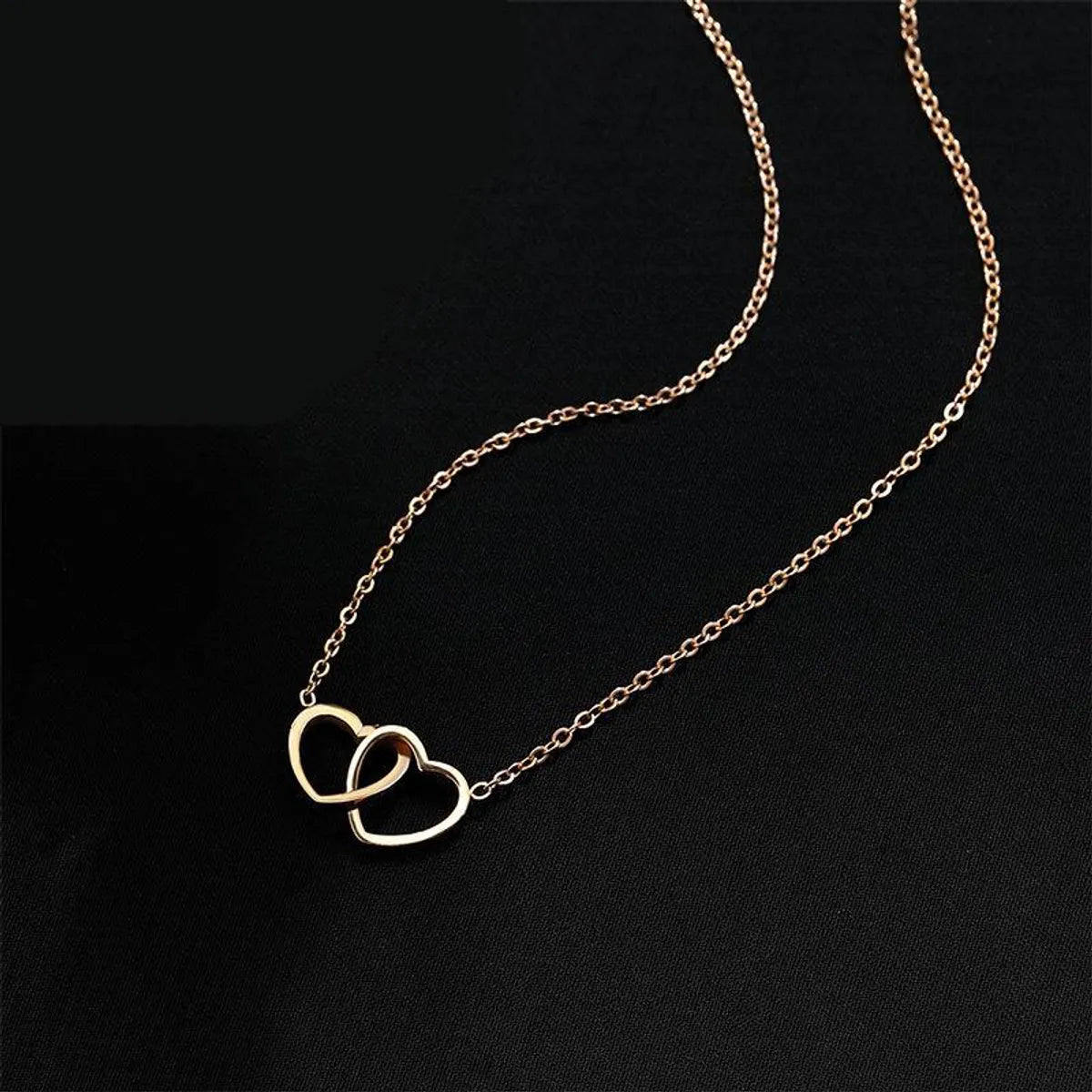 Women’s sparkling gold necklace-Simple Style Heart Shape Titanium Steel Plating 18k Gold Plated Necklace