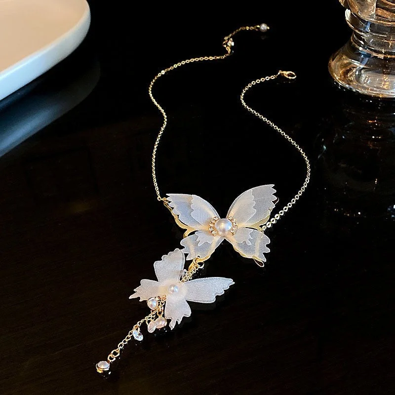 17# Necklace-Golden Butterfly