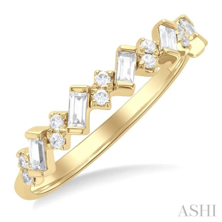 Women’s custom engagement ring designs-1/3 ctw Zigzag Scatter Baguette and Round Cut Diamond Fashion Band in 14K Yellow Gold