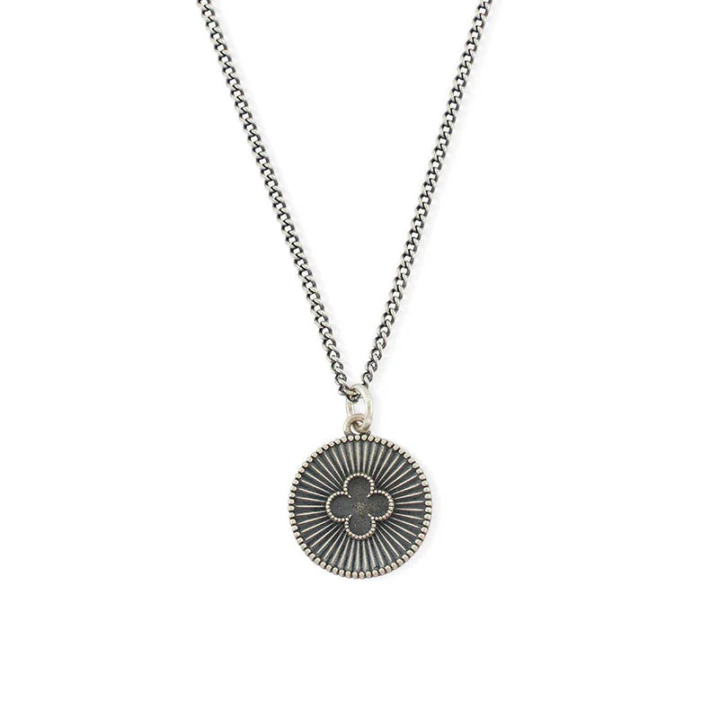 Women’s layered chain necklace-Silver Clover Necklace