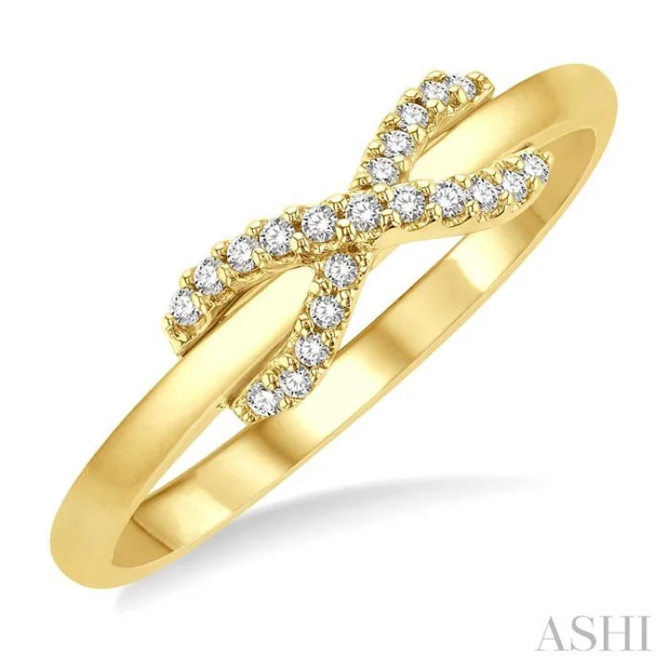 Women’s minimalistic engagement ring-1/10 ctw Infinity Petite Round Cut Diamond Fashion Ring in 10K Yellow Gold