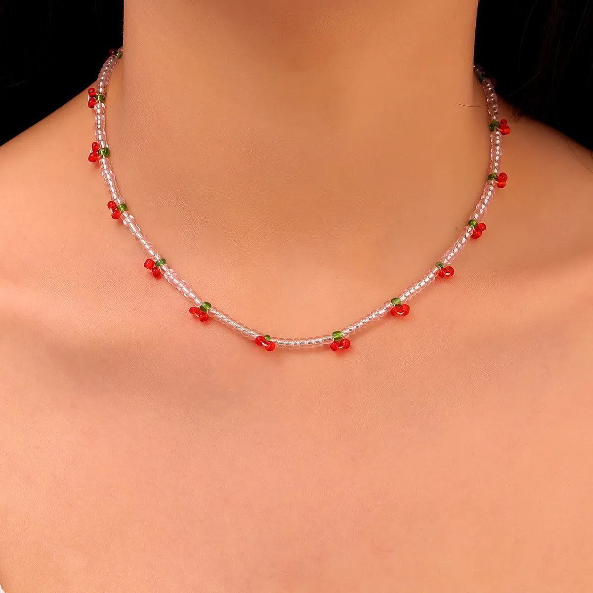 Women’s unique charm necklace-New Fashion Elegant Clavicle Chain Transparent Handmade Beaded Cherry Necklace