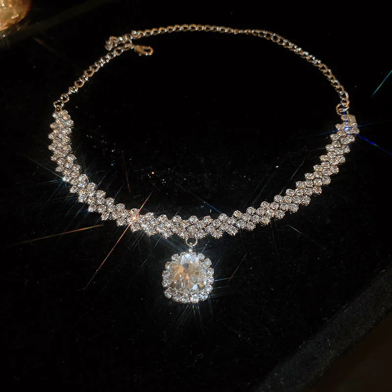 28# Necklace-Silver-Round