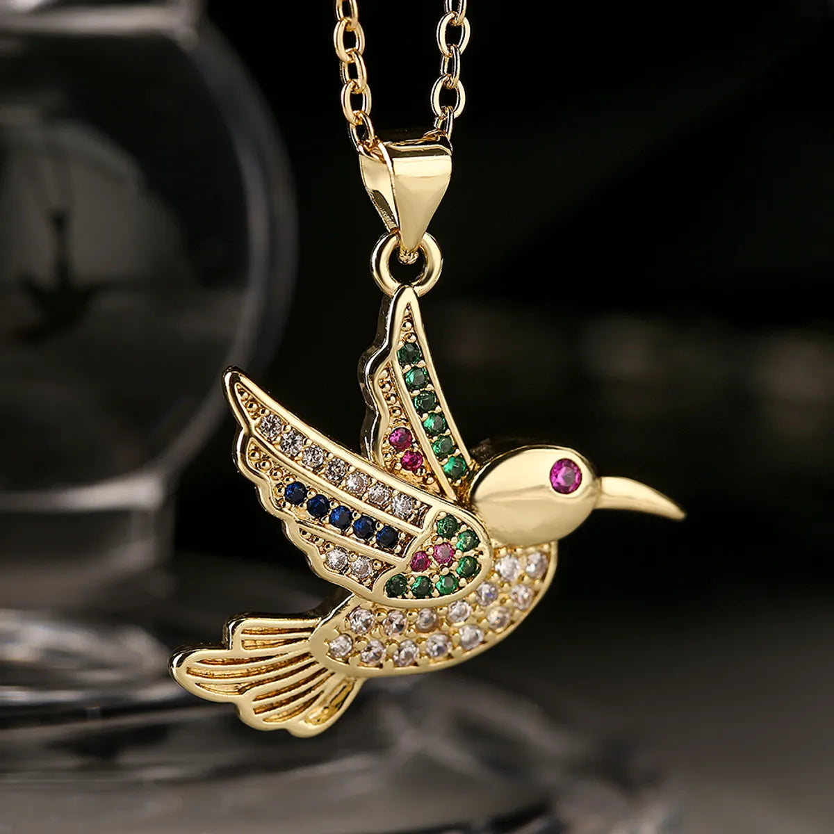 Women’s silver pendant necklace-Simple Style Commute Bird Copper 18k Gold Plated Zircon Pendant Necklace In Bulk