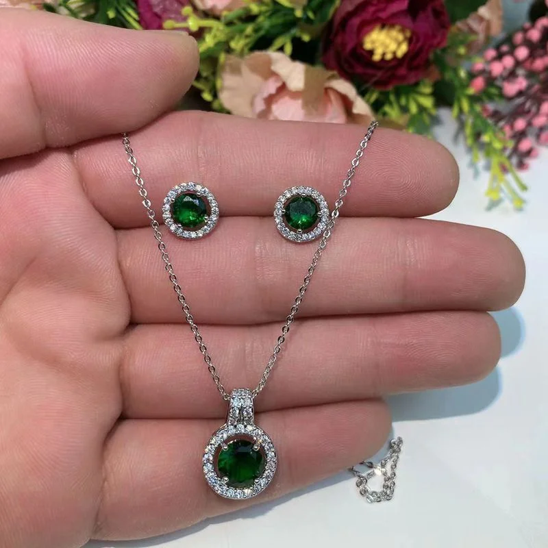 Emerald Pendant (without Chain)