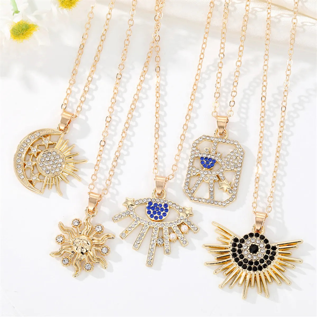 Women’s boho necklace-New Style Fashion Eye Moon Pendant Alloy Necklace