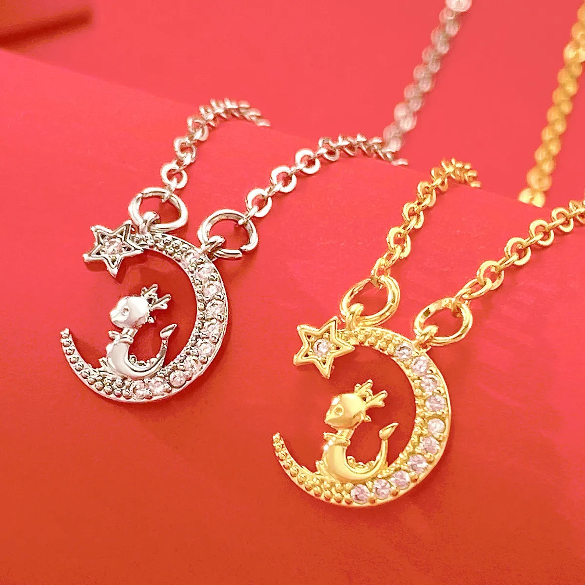 Women’s exclusive necklace design-Copper Elegant Simple Style Moon Dragon Inlay Zircon Pendant Necklace