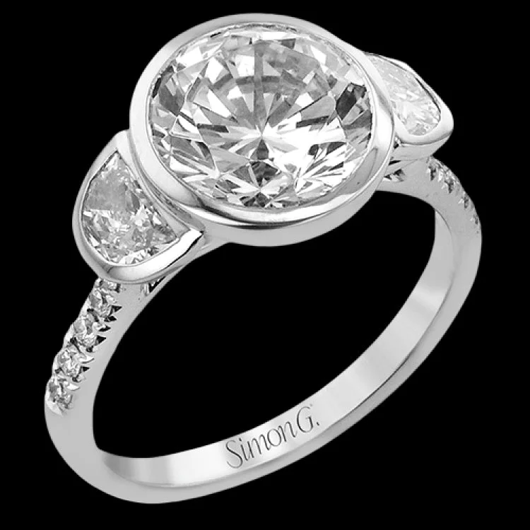 Women’s diamond halo engagement ring-LR4086 ENGAGEMENT RING