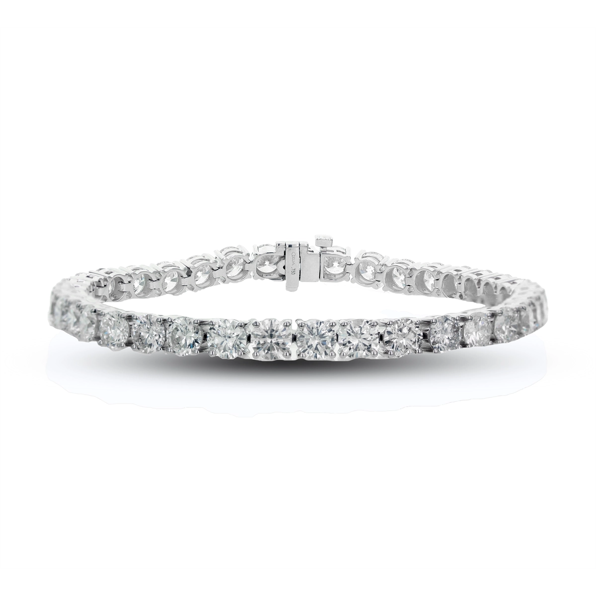 Women’s heart bracelet-18K White Gold Diamond Tennis Style Bracelet