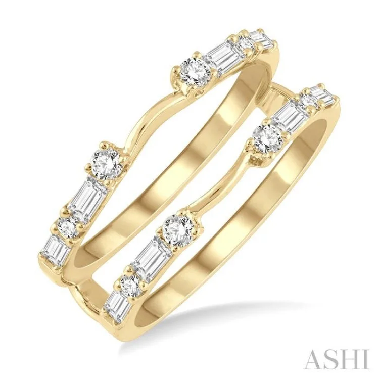 Women’s designer engagement ring-5/8 ctw Baguette and Round Cut Diamond Insert Ring in 14K Yellow Gold