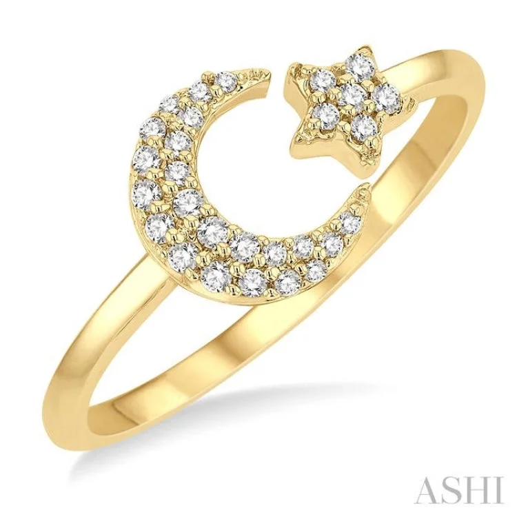 Women’s elegant engagement ring-1/6 ctw Crescent Moon and Star Round Cut Petite Diamond Fashion Ring in 10K Yellow Gold